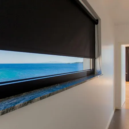 Ξενοδοχείο Garma Beachfront - 3 Bedroom - Stunning Sea Views - Gym - Private Pier 4*